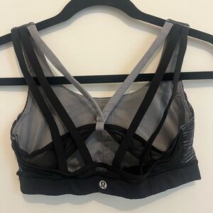 Lululemon Energy Bra Exhale in Gray and Black stripes, size 6